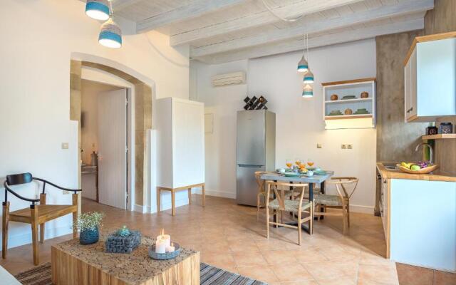 Lithinon Luxury Suites