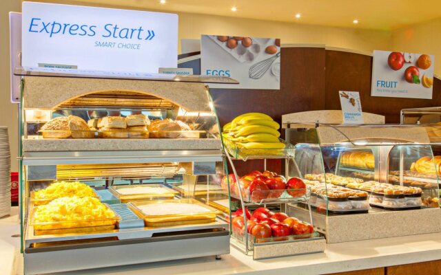 Holiday Inn Express and Suites Fisherman's Wharf by IHG