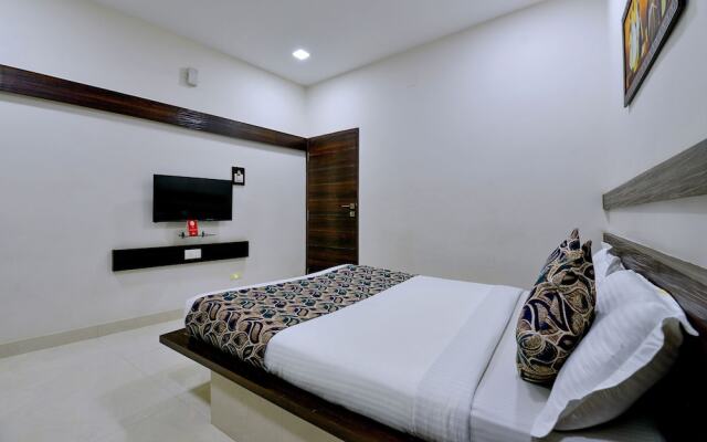 OYO 8022 Hotel Sunil Inn