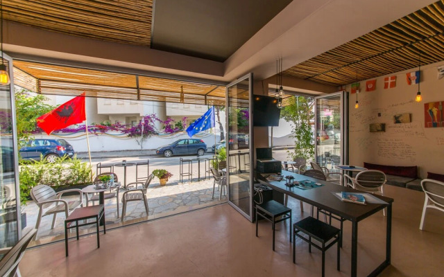 Hotel Argjiro