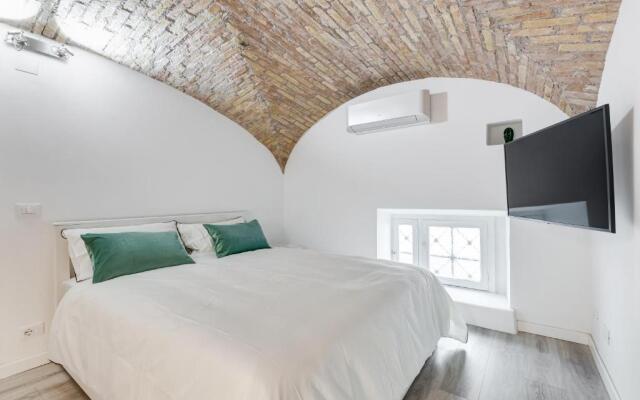 Rome Boutique Home Colosseum