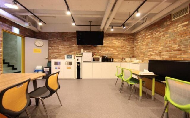 Starria Hostel Foreign Guest Only