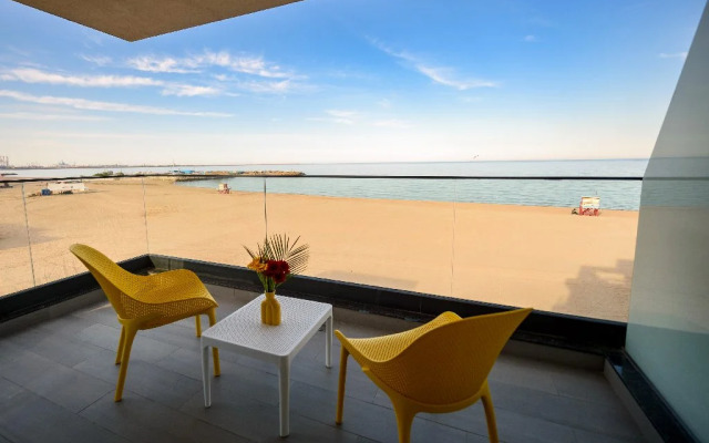 Mirage Beach Spa Hotel