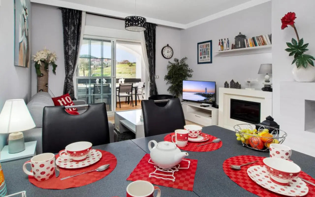 2091- Apt close from all amenities