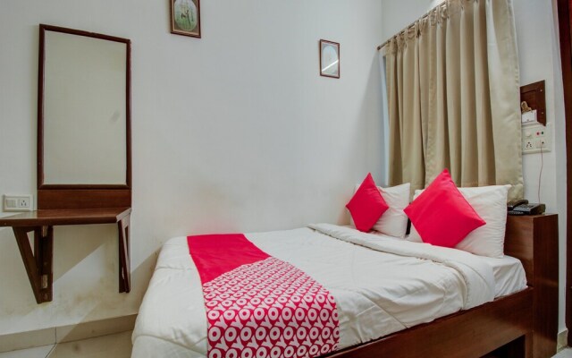 The Star Leaf by OYO Rooms