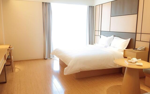 Ji Hotel Zhengzhou East Railway Station