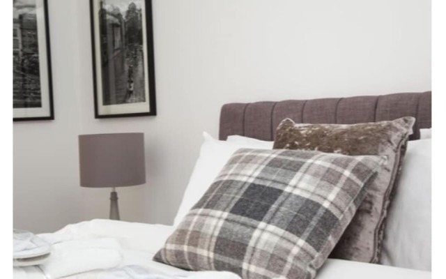 Tailored Stays - Marque Grande Apartment