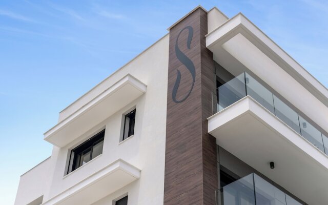 Sanders Elgio - Cute 2-bdr Apt With Balcony