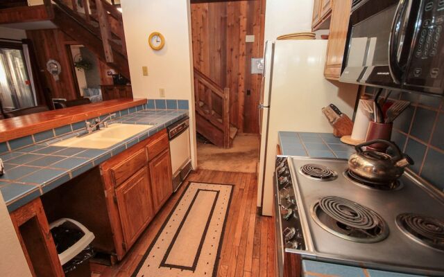 Mountainback #42, Loft, Corner 2 Bedroom Condo