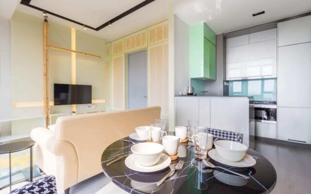 Expressionz Professional Suites By Plush