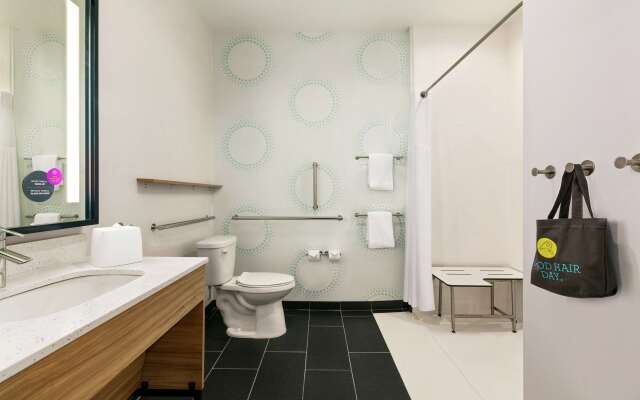 Tru by Hilton Longview