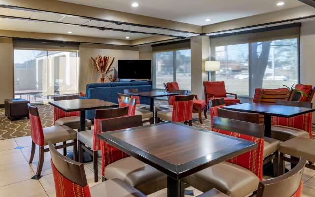 Comfort Inn Opelika - Auburn