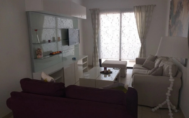 Marina Apartment 4