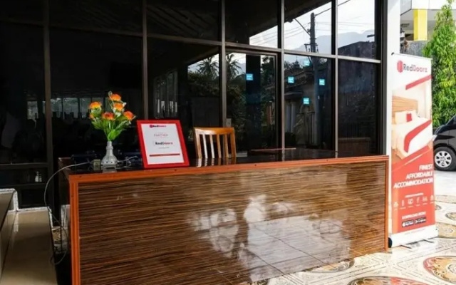 RedDoorz Near Jimbaran Market Bandungan