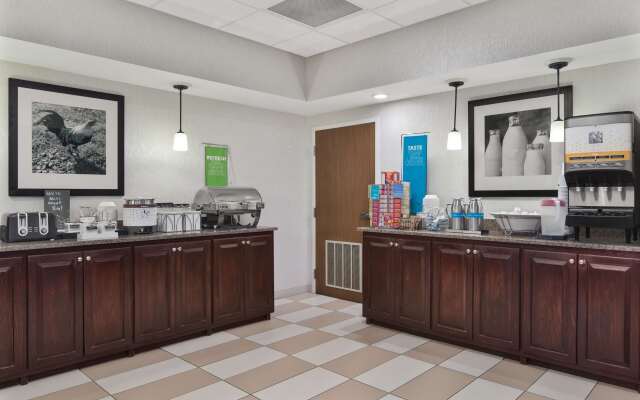 Hampton Inn Lagrange near Callaway Gardens