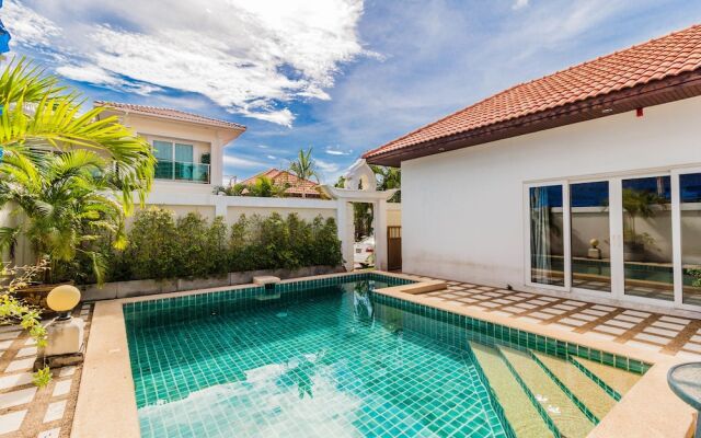 Majestic Pool Villa by Pattaya Sunny Rentals