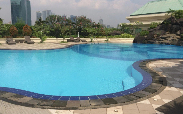 Batavia Hotel and Serviced Apartments