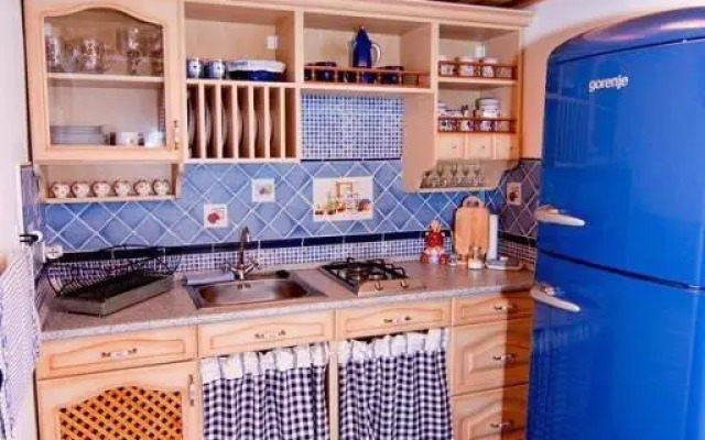 Patohill Vineyard Village