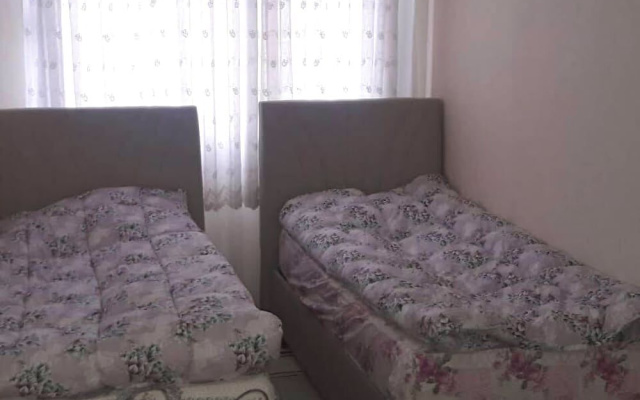 Ozgun Apart