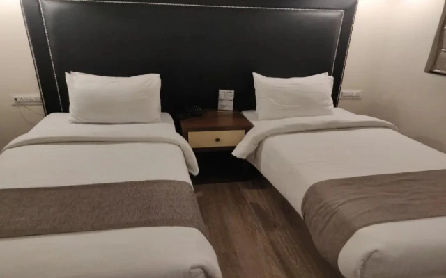 Hotel Victoria by OYO Rooms