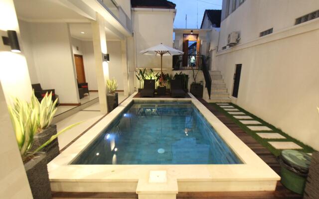 Tom Guest House