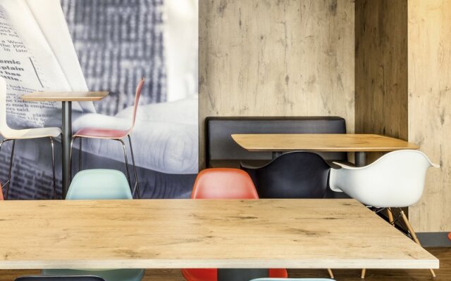 B&B HOTEL Paris Versailles Le Chesnay