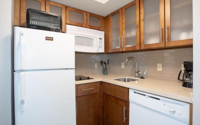 Staybridge Suites Denver International Airport by IHG