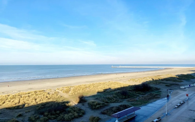 Apartment in Nieuwpoort With Sea Views