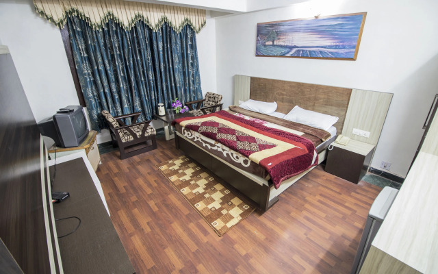 WOWSTAYZ Hotel Sahiwa