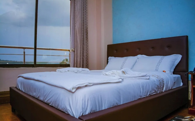 Breeze Hotel Nyahururu