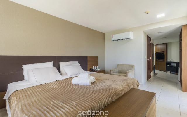 Estúdio Vista Mar cond. c/ acad. em Recife BCI1603