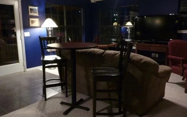 Dragonfly Mountain Lodge