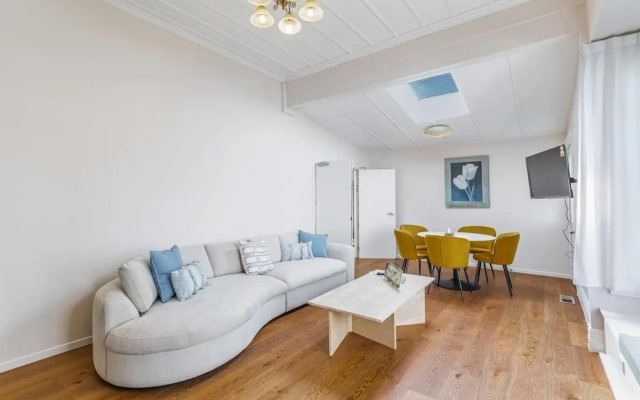 Gorgeous 4Br Mt Eden Retreat Villa