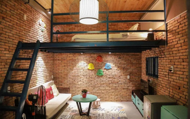 Stay&Chill - S.1: Ancient studio nearby Bui Vien