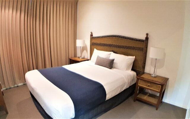 The Dunes Cotton Tree