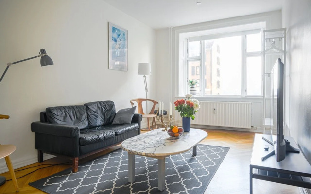 Sanders Frontier - Nice 2-bdr Apt Near Harbour