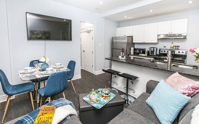 Newly Renovated - 2BR - Steps to Little Italy