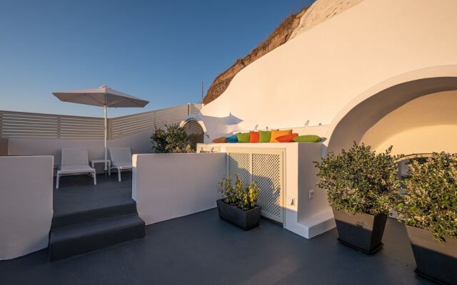 Santoterra Antigua Suites