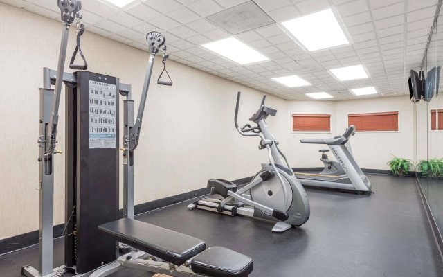 Best Western Plus St. Louis West - Chesterfield