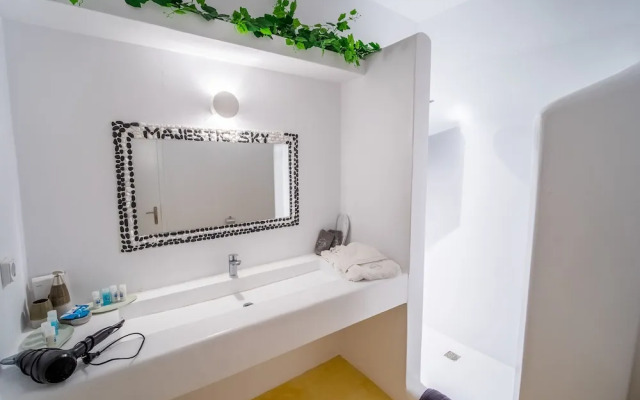 Majestic Sky Luxury Suites