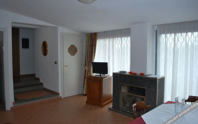 Residence Casale Mostacciano