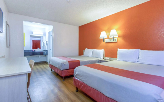 Motel 6 Phoenix, AZ - Airport - 24th Street