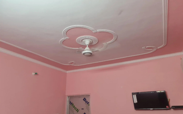 SPOT ON 83264 Aaditya Hotel