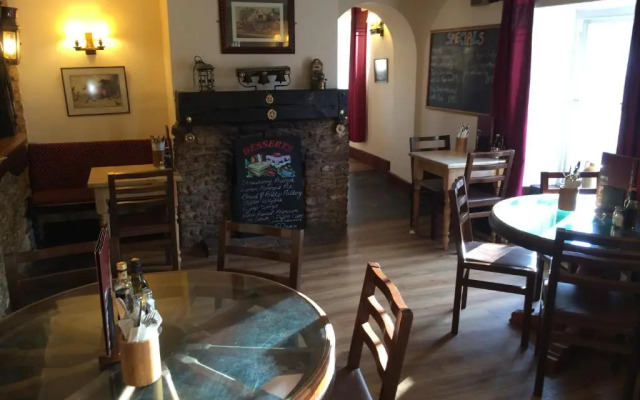 Hunters Lodge Inn