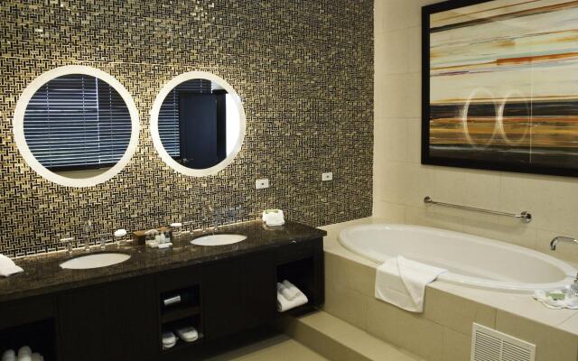 Summit Rainforest & Golf Resort