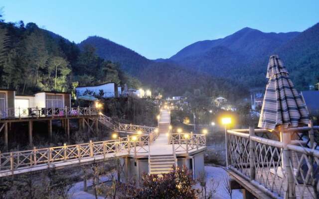 Nanchang Scenery Retreats