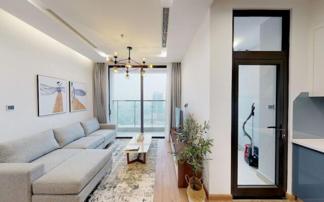 Luxury Apartment in Vinhomes Metropolis
