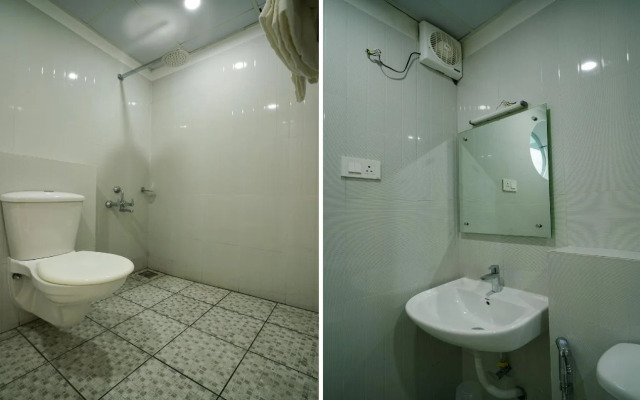 OYO Home 15660 Modern 1BHK