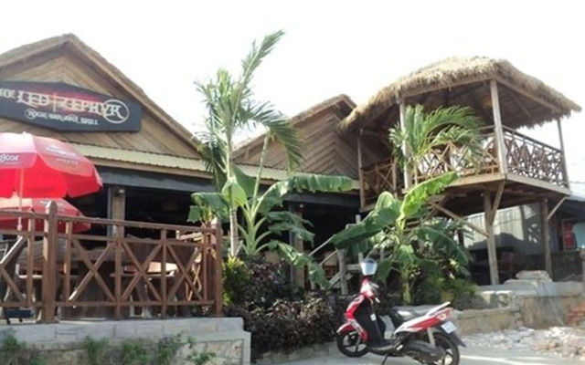 Serendipity Beach Hostel