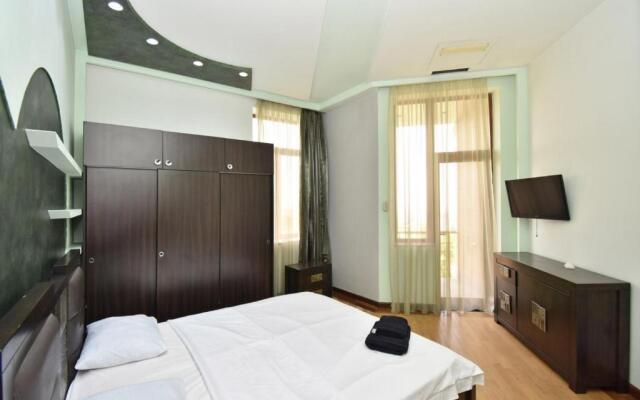 Kocharyan Street, 5 bedrooms Luxury, Unique House MS555